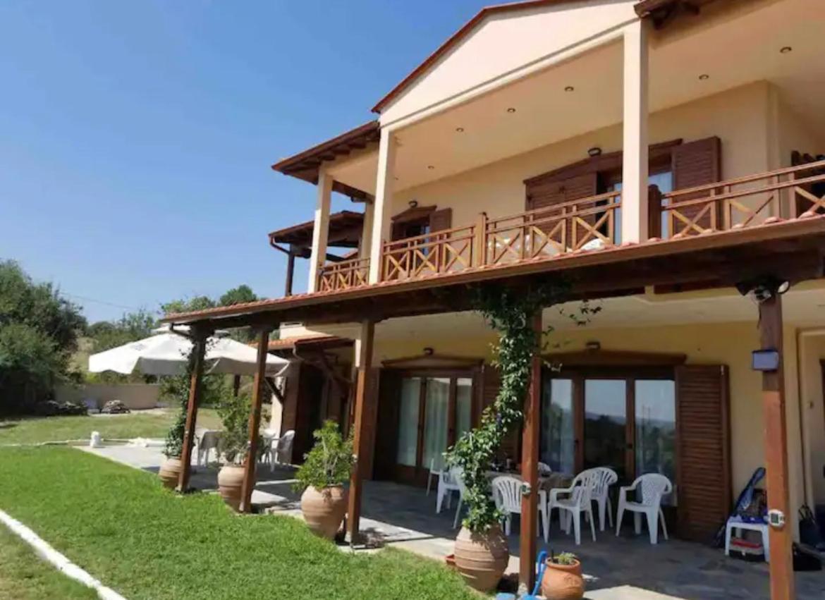 Villa Calypso Ierissos Exterior photo
